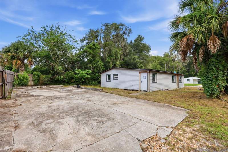 3 bedroom Single Family Residence at 921 S Salisbury Avenue, Volusia Invest Co, Deland — photo 3