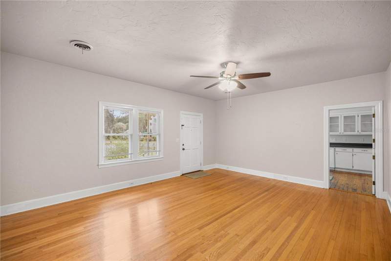 3 bedroom Single Family Residence at 5915 Avenue F, Mackintosh, Mc Intosh — photo 4