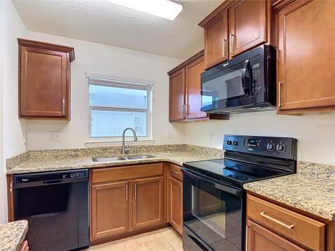 30541 Satinleaf Run, Brooksville FL - photo 13 of 54