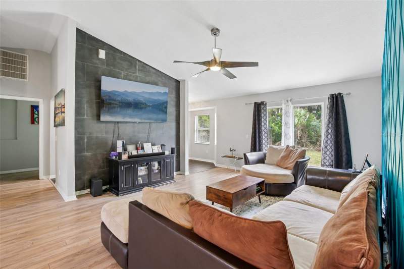 3 bedroom Single Family Residence at 4628 Adderton Avenue, Port Charlotte Sub 21, North Port — photo 4