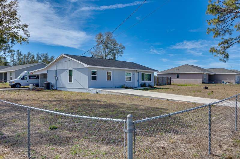 3 bedroom Single Family Residence at 9782 SE 157th Lane, Orange Blossom Hills Un 06, Summerfield — photo 2