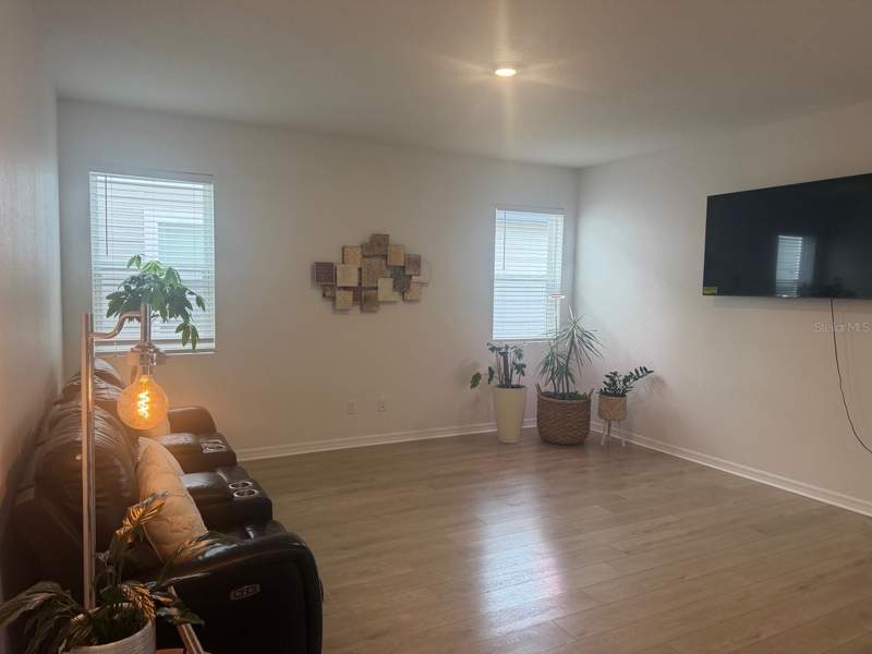 4 bedroom Single Family Residence at 2473 Zuni Road, Ellington Place, St Cloud — photo 2