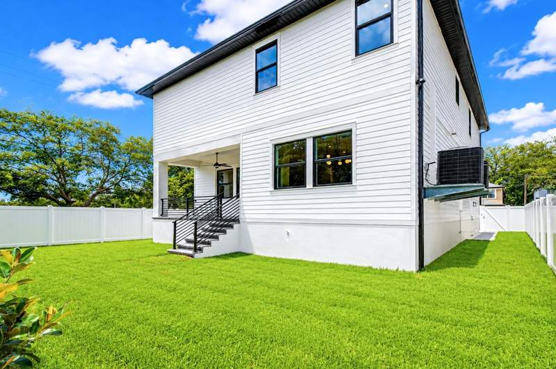 5 bedroom Single Family Residence at 7301 S FITZGERALD STREET, PORT TAMPA CITY MAP, TAMPA — photo 5
