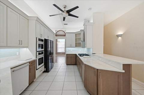 8402 Maybelle Drive, Weeki Wachee FL - photo 19 of 79