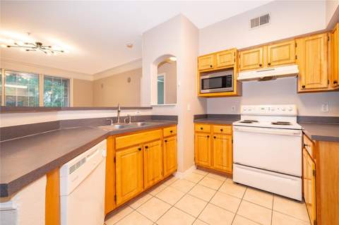 6663 Queens Borough Avenue #208, Orlando FL - photo 12 of 25