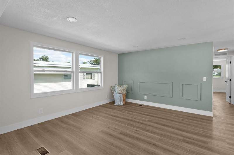 2 bedroom Mobile Home at 205 Palo Verde Drive, Hawthorne At Leesburg A Coop, Leesburg — photo 4