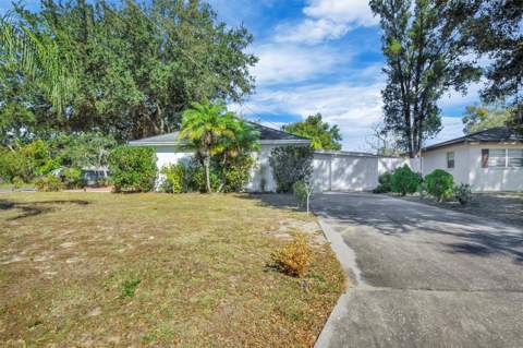 105 Owen Circle, Auburndale FL - photo 6 of 41