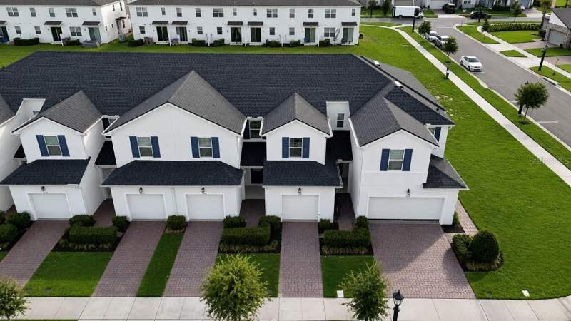3 bedroom Townhouse at 1190 Seaside Mist Trail, Soleil At Westside, Kissimmee — photo 2