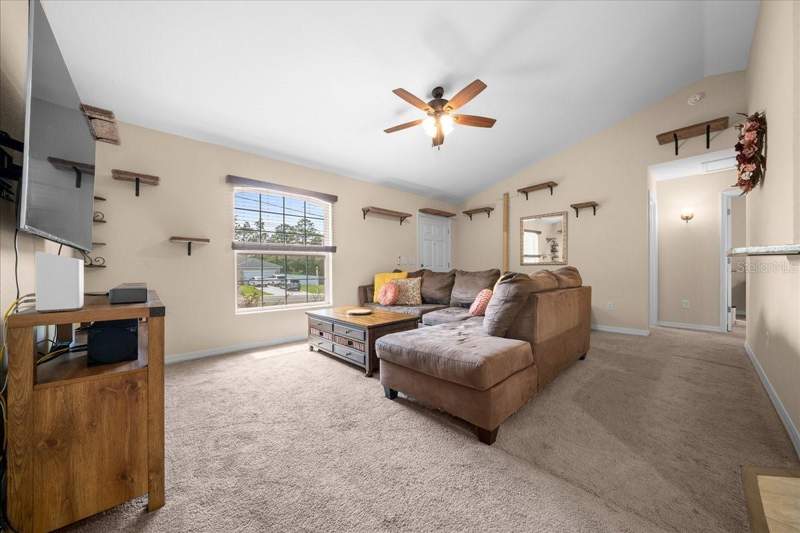 3 bedroom Single Family Residence at 391 Marion Oaks Pass, Marion Oaks #9, Ocala — photo 4