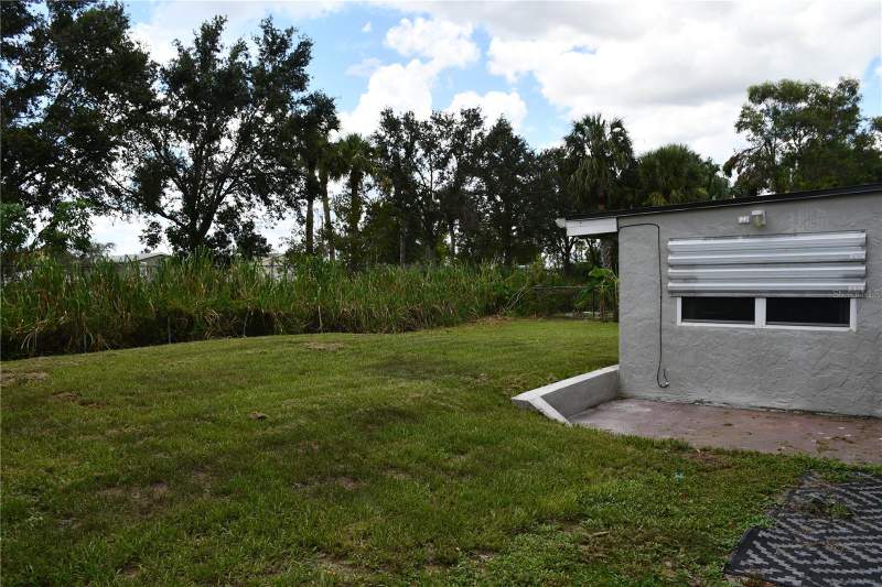 3 bedroom Single Family Residence at 1591 Sunkist Way, Orange River Hills, Fort Myers — photo 3