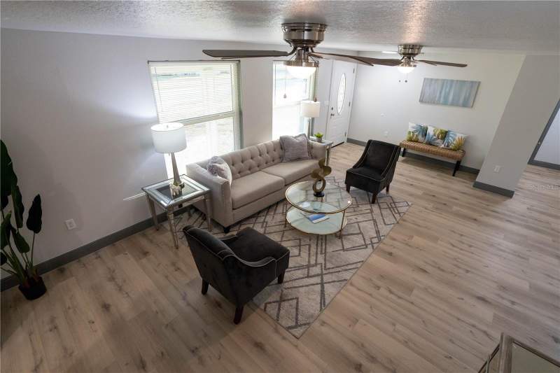 4 bedroom Single Family Residence at 2908 Edenwood Street, Woodvalley Unit 5, Clearwater — photo 3