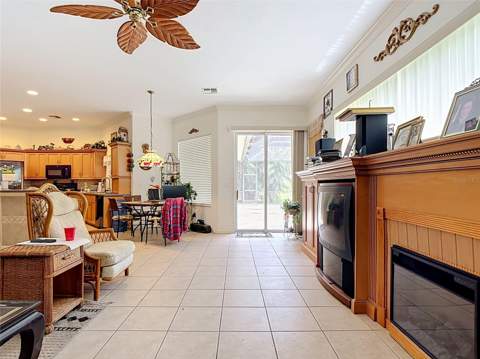 2221 Oxford Ridge Circle, Lehigh Acres FL - photo 17 of 98