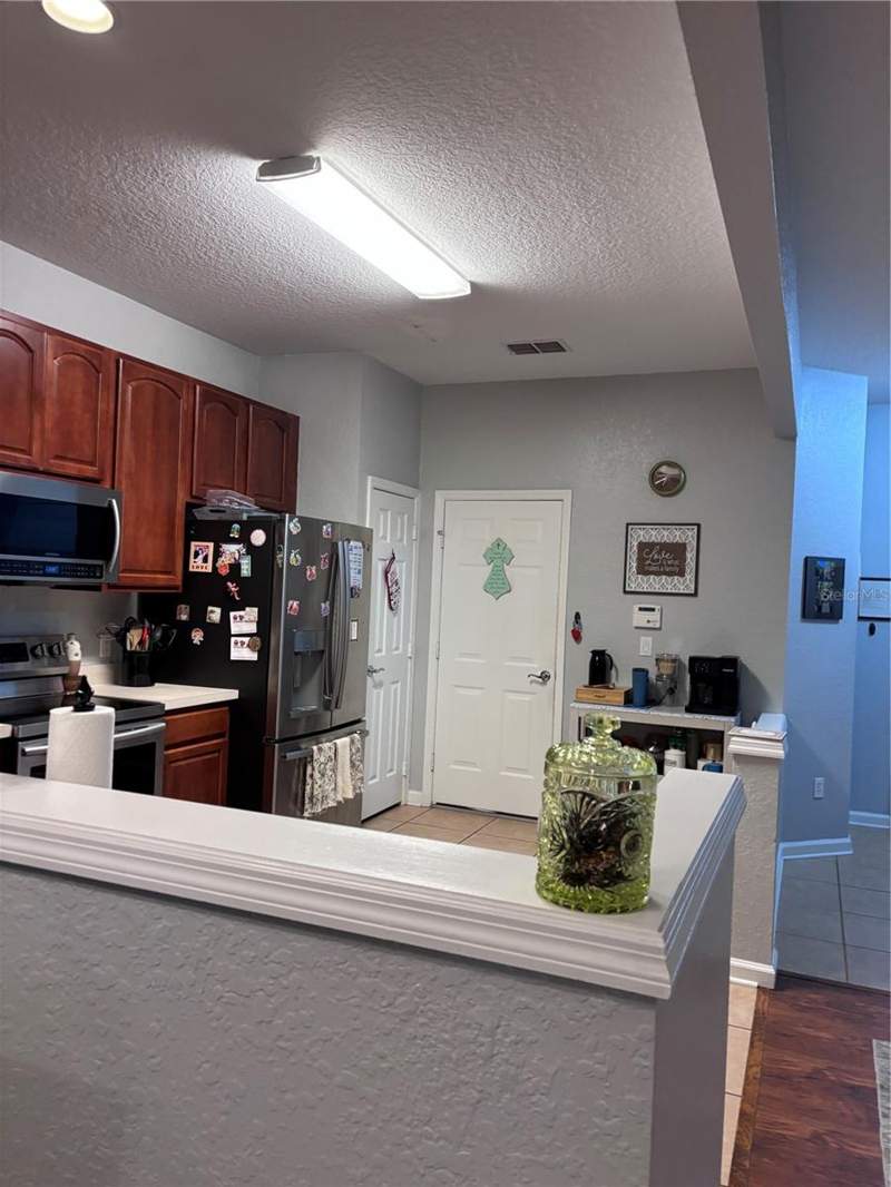 3 bedroom Townhouse at 1121 Loyola Court, Regency Oaks Unit One, Sanford — photo 4