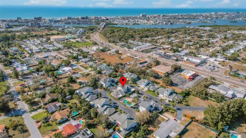 2 bedroom Townhouse at 11722 Currie Lane #F2, Caribbean Cove, Largo — photo 5