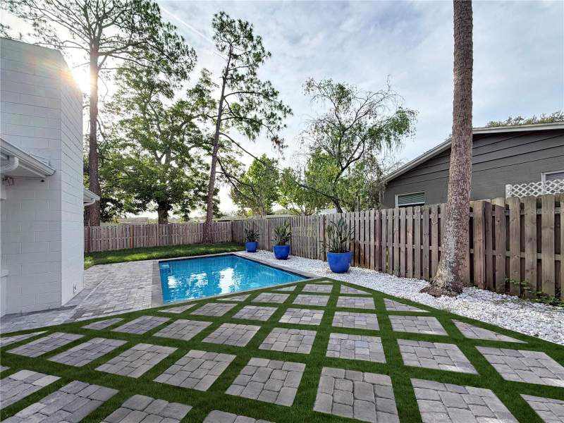 4 bedroom Single Family Residence at 20 E Division Street, Winter Garden Shores First Add, Winter Garden — photo 4