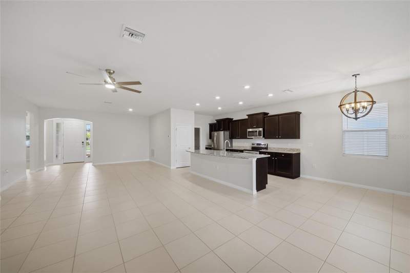 3 bedroom Single Family Residence at 3940 Mossy Limb Court, Willow Walk North, Palmetto — photo 3