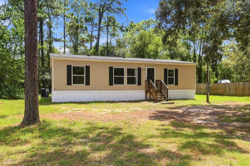 3 bedroom Manufactured Home at 5709 S Leopard Point, Green Acres, Homosassa — photo 1
