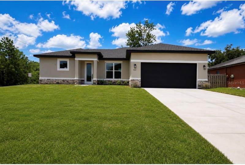 4 bedroom Single Family Residence at 701 Fulmar Court, Poinciana Nbrhd 05 North Village 03, Poinciana — photo 2