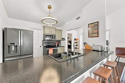 2825 NW 27th Terrace, Gainesville FL - photo 10 of 37