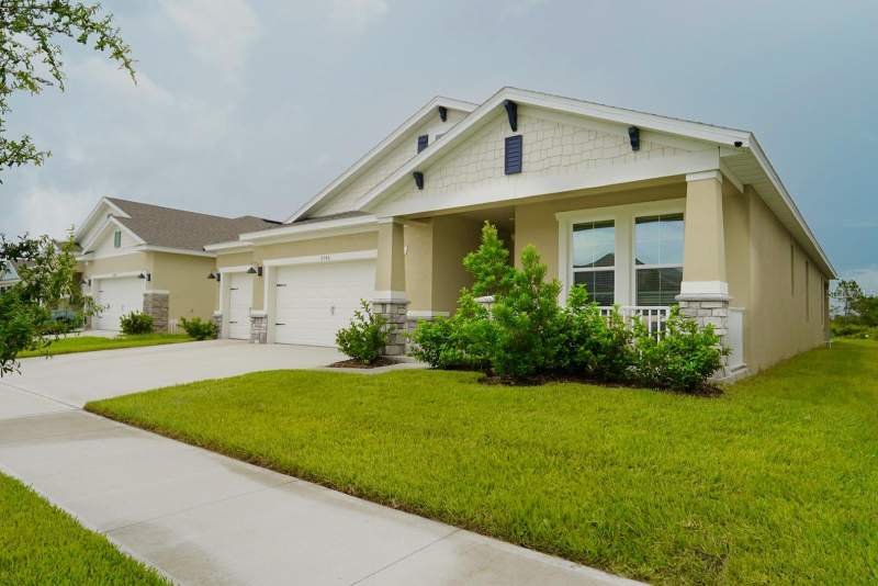 4 bedroom Single Family Residence at 6946 Audobon Osprey Cove, Villages At Harmony Ph 2A, Harmony — photo 2