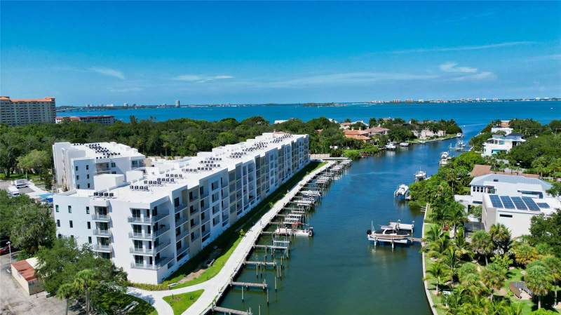 1 bedroom Condominium at 1709 N Tamiami Trail #317, The Strand Of Sarasota, Sarasota — photo 2