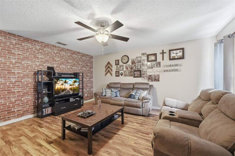 3 bedroom Townhouse at 9439 Comeau Street, Citrus Oaks Ph 02, Gotha — photo 3
