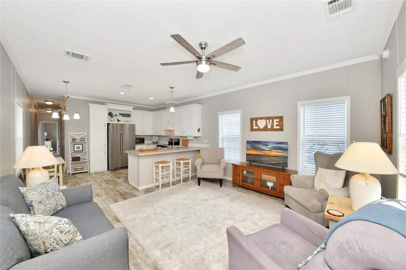 2 bedroom Manufactured Home at 6843 Hikina Drive, Holiday Park, North Port — photo 4