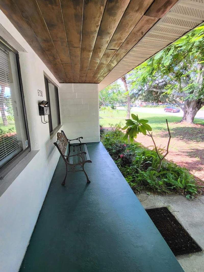 3 bedroom Single Family Residence at 6738 5th Avenue, Country Club Homes Rep, St Petersburg — photo 4