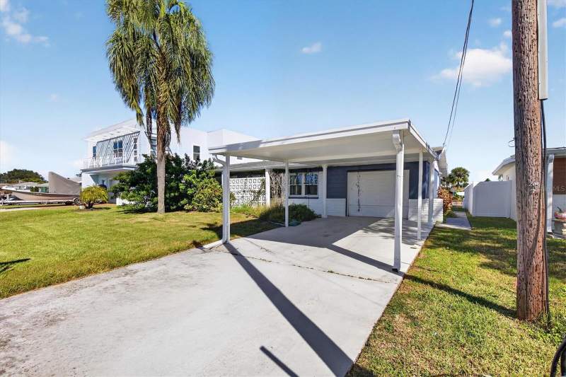 2 bedroom Single Family Residence at 13232 Neptune Drive, Pleasure Isles, Hudson — photo 2