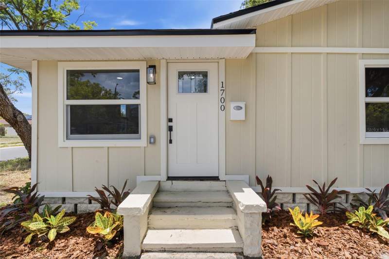 4 bedroom Single Family Residence at 1700 Scranton Street, Palmway, St Petersburg — photo 3
