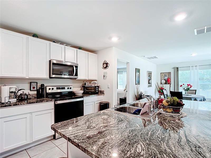 3 bedroom Single Family Residence at 7161 SW 135th Place, Huntington Ridge, Ocala — photo 3