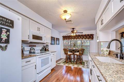 6543 Pine Walk Drive, New Port Richey FL - photo 17 of 43