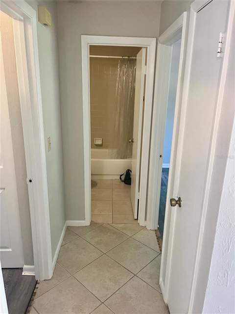 3430 NW 21st Drive #D-2, Gainesville FL - photo 11 of 17