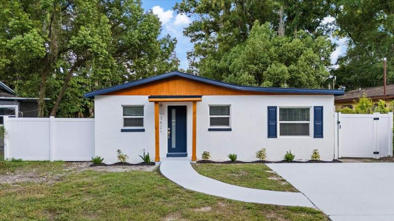 3621 E COMANCHE AVENUE home for sale in Belmont Heights