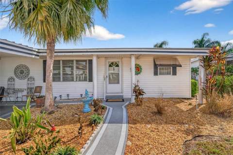 1018 Southland Drive, Tavares FL - photo 6 of 67