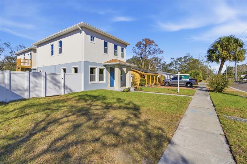 4 bedroom Single Family Residence at 4755 11TH AVENUE, VINSETTA PARK ADD REV, ST PETERSBURG — photo 2