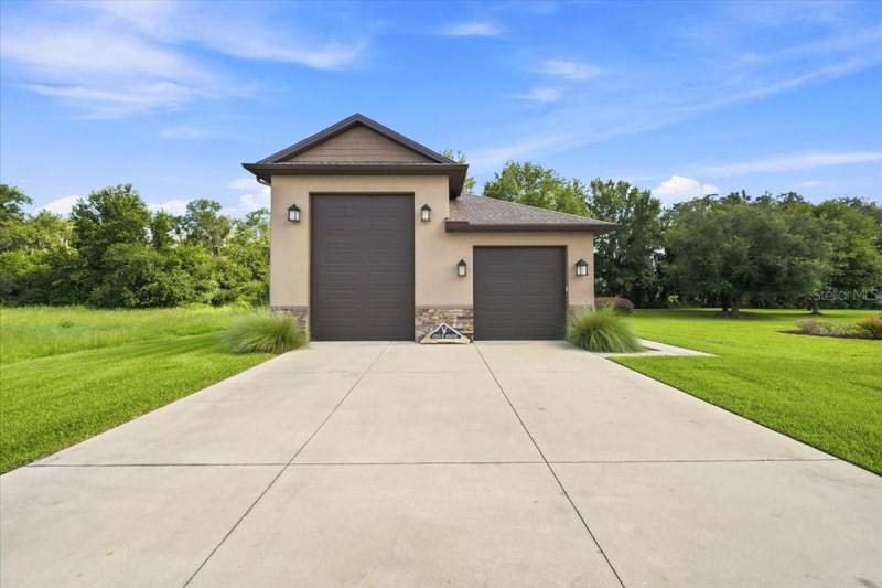 5 bedroom Single Family Residence at 408 Hawk Talon Drive, Hawk Creek Reserve, Lithia — photo 4