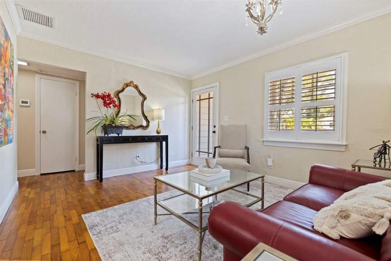 4 bedroom Single Family Residence at 1010 43rd Avenue, Monticello Park, St Petersburg — photo 4