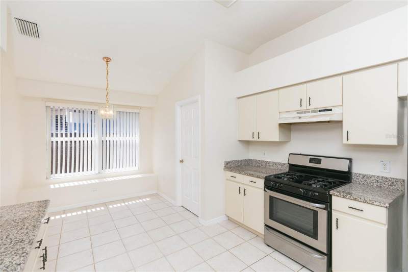 4 bedroom Single Family Residence at 22704 Roderick Drive, Sable Ridge Ph 06A1, Land O Lakes — photo 4