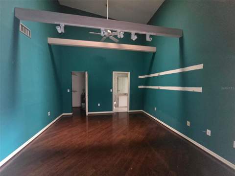 2321 Harbour Oaks Drive, Longboat Key FL - photo 18 of 37