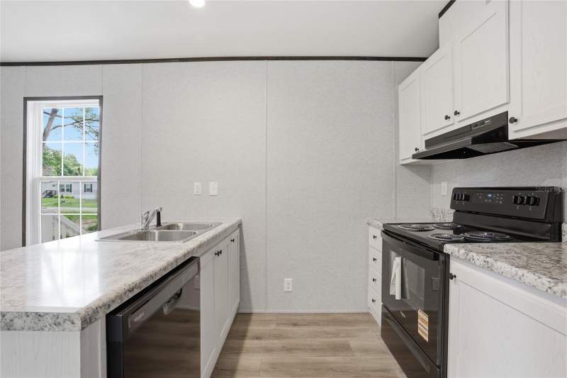 2 bedroom Manufactured Home at 11311 NW 13th Street, Ocala Estate, Ocala — photo 5