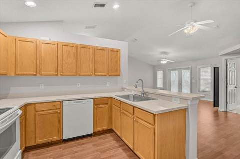 4240 Malickson Drive, Parrish FL - photo 13 of 42