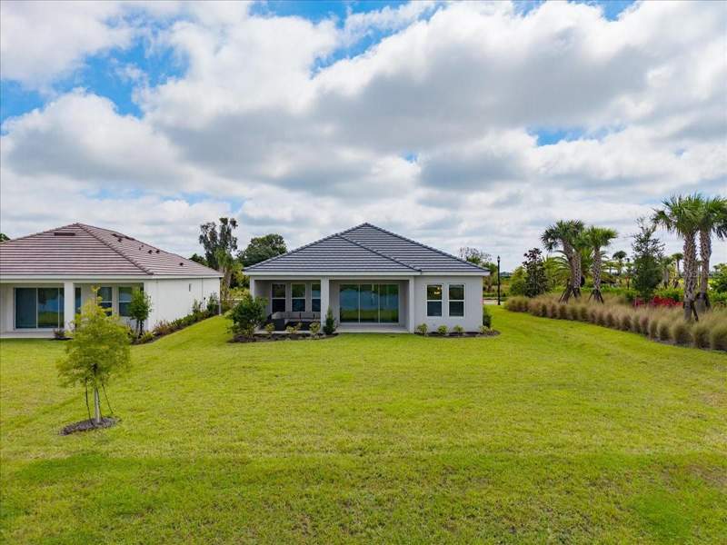 2 bedroom Single Family Residence at 13705 Iona Avenue, Esplanade At Coasterra, Palmetto — photo 4