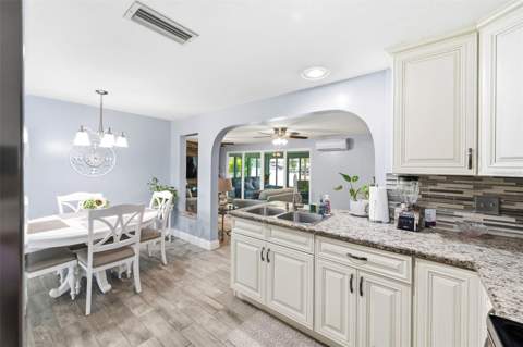 485 Flamingo Drive, Apollo Beach FL - photo 13 of 43