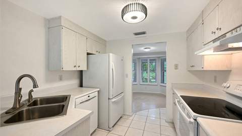 2610 Regatta Drive, Sarasota FL - photo 11 of 66