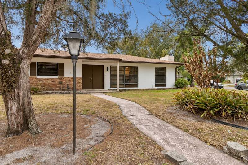 3 bedroom Single Family Residence at 2708 Lion Heart Road, Winter Park Pines Rep, Winter Park — photo 4