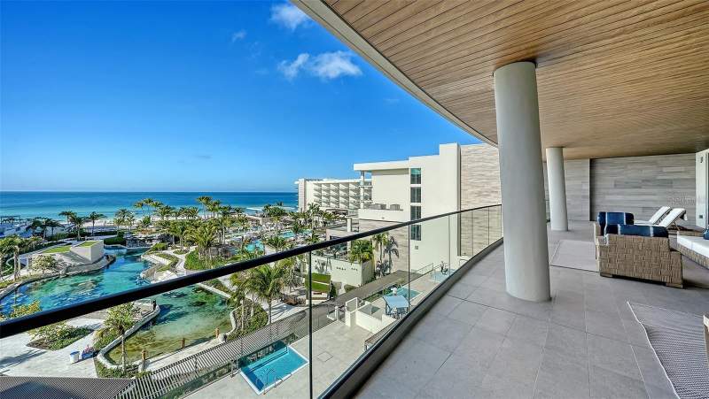 2 bedroom Condominium at 1591 Gulf Of Mexico Drive #514, St. Regis Longboat Key, Longboat Key — photo 4