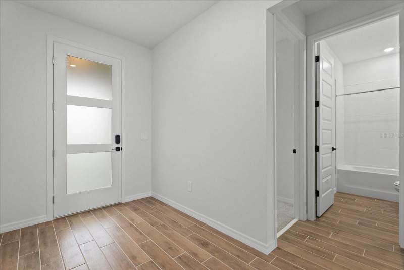 5 bedroom Single Family Residence at 10514 Abundance Grove Way, Oakfield Trails, Parrish — photo 4