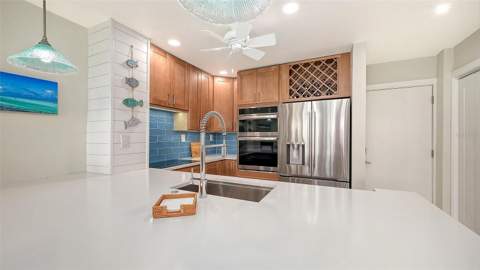 771 John Ringling Boulevard #5, Sarasota FL - photo 9 of 39