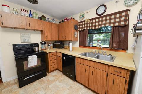 621 Hillside Drive, Lakeland FL - photo 13 of 30